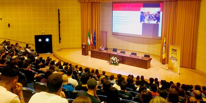 Profesiones con futuro: lleno absoluto en la segunda edición de Ias Jornadas organizadas por la UPO en Sevilla